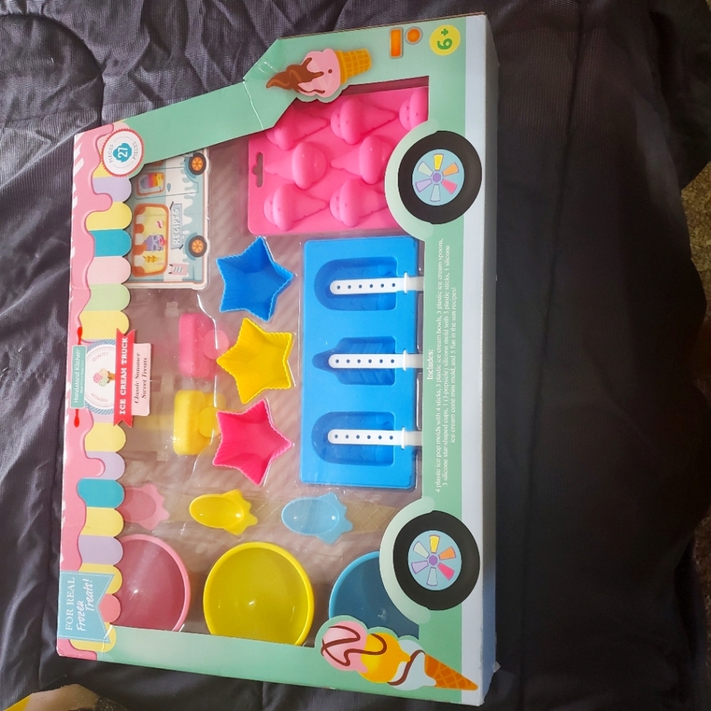 27 pieces ice molds for kids